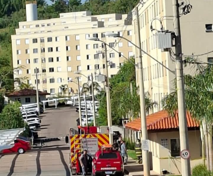 Prédio é evacuado em Itupeva, após vazamento de gás